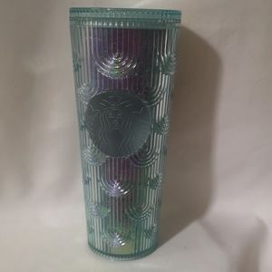 Fantastic Starbucks 24 fl oz Large Mermaid Iridescent Tumbler New (no straw)